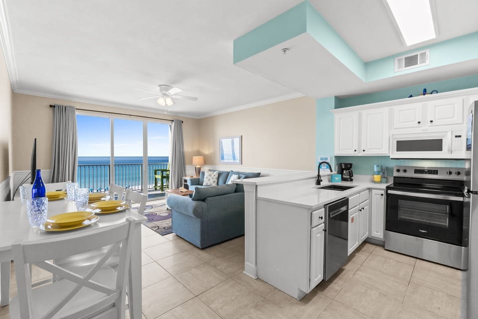 Open Concept Living - With gorgeous views!