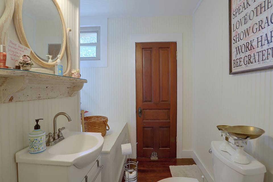 Bathroom | Towels/Linens