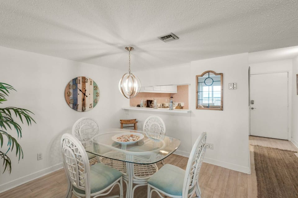 Nice dining area