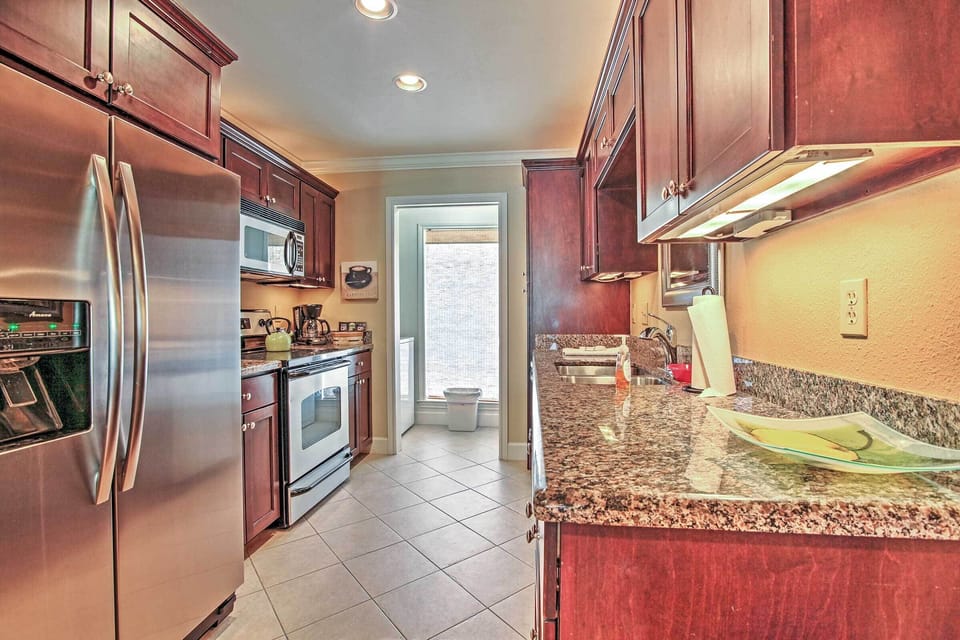 Kitchen | Cooking Basics Provided