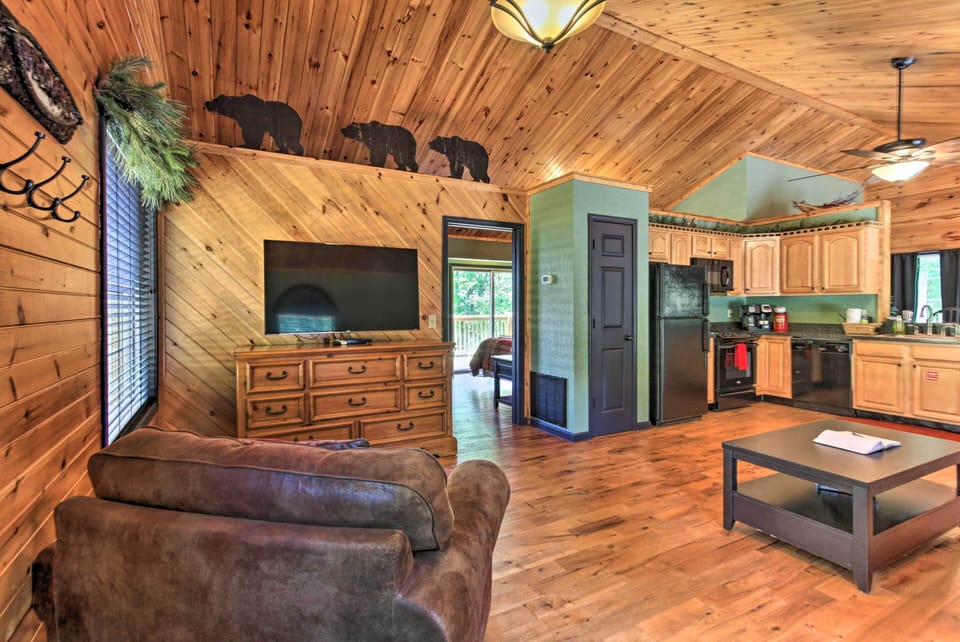 Living Room | Free WiFi | Central Heating