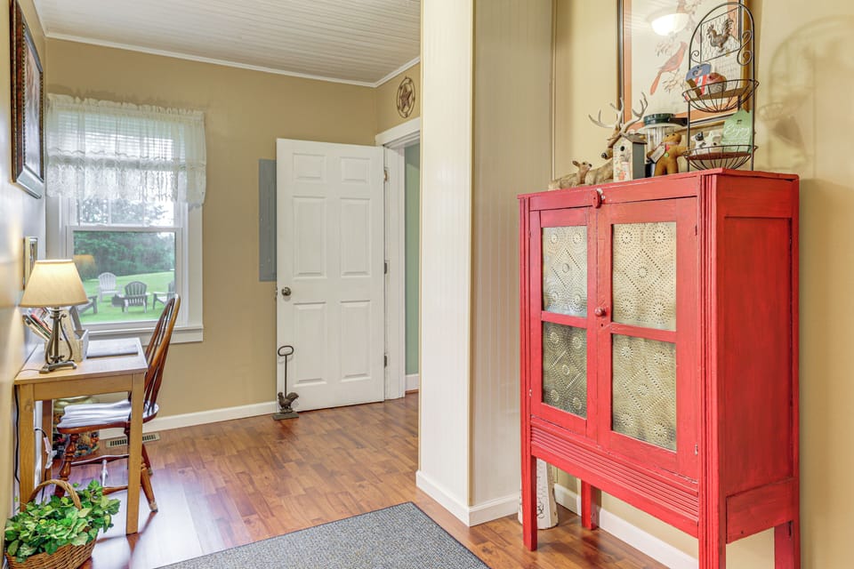 Entrance | Work Area