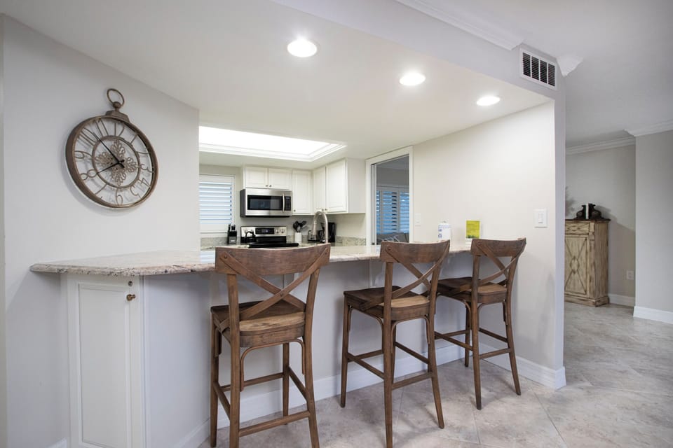 Breakfast Bar