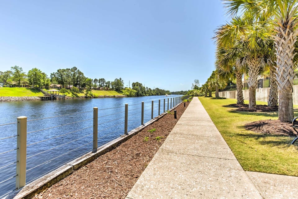 Community Amenities | Intercoastal Waterway Access