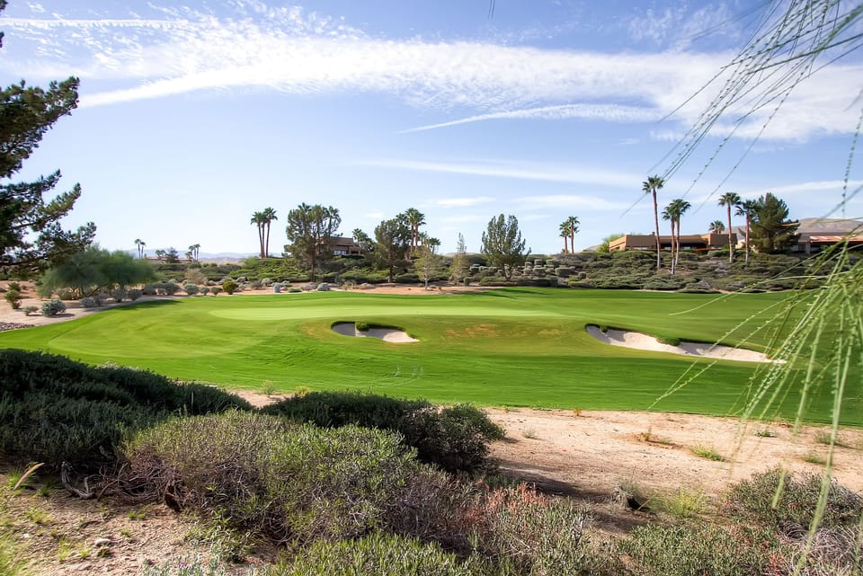 Community Amenities | Pool | Hot Tub | Golf Course | Clubhouse