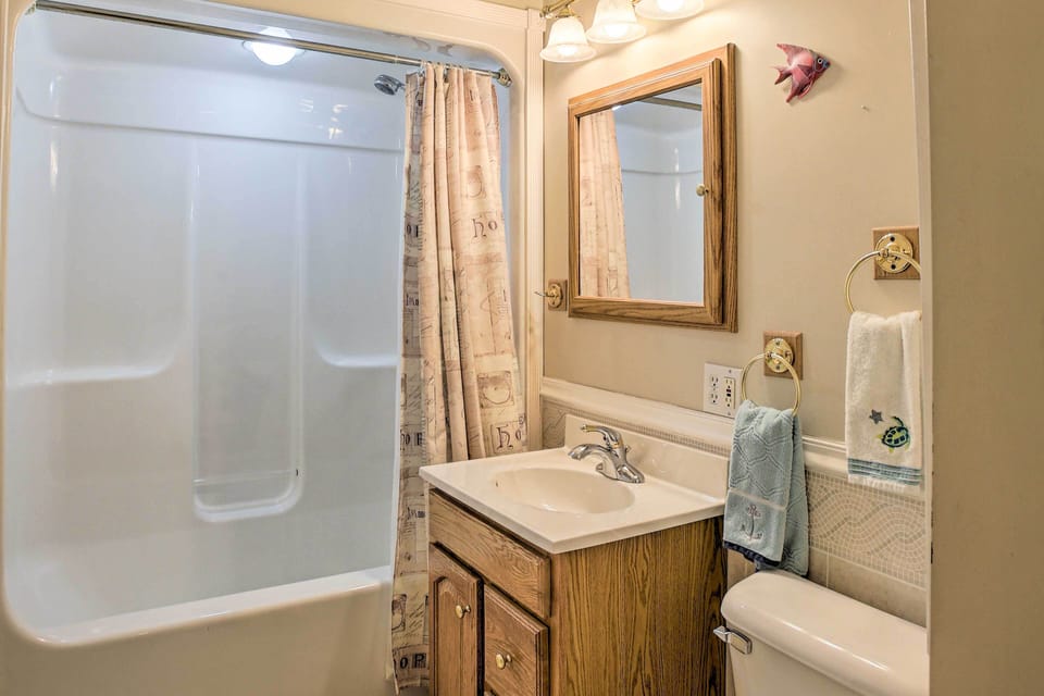 Full Bathroom