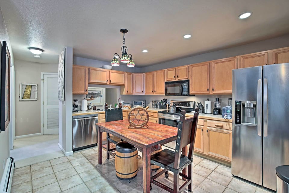 Kitchen | Cooking Basics | Dishware/Flatware
