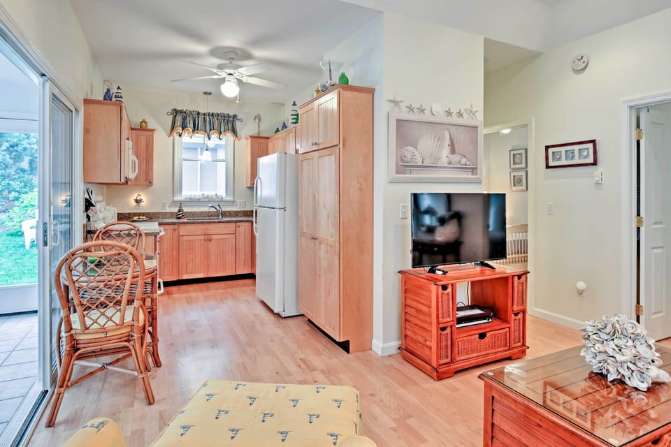 Kitchen | Breakfast Table | Cooking Basics
