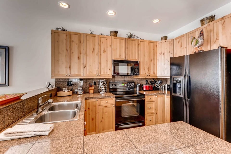 A Kitchen that is ready for a Gourmet Chef!
