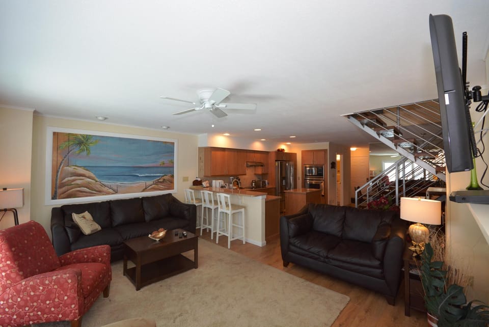 Sunset Cove 10 LIVING ROOM