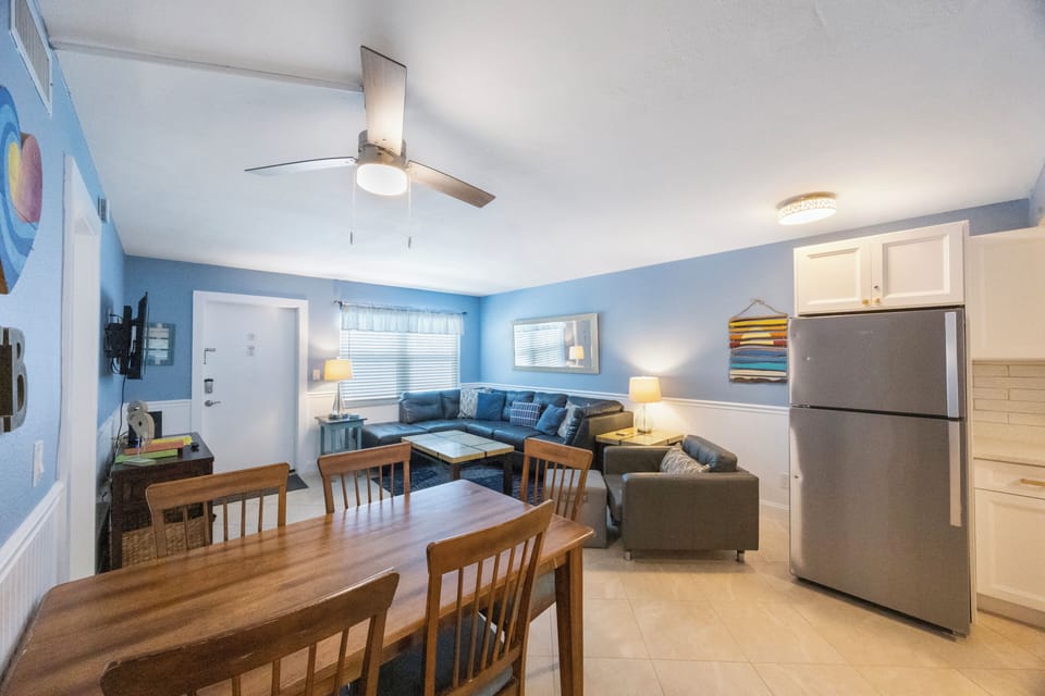 Living Room 1-6