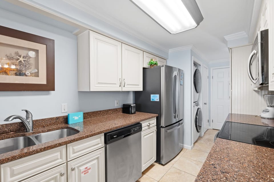 Kitchen - Everything you need to prepare that memorable meal is right here for you!