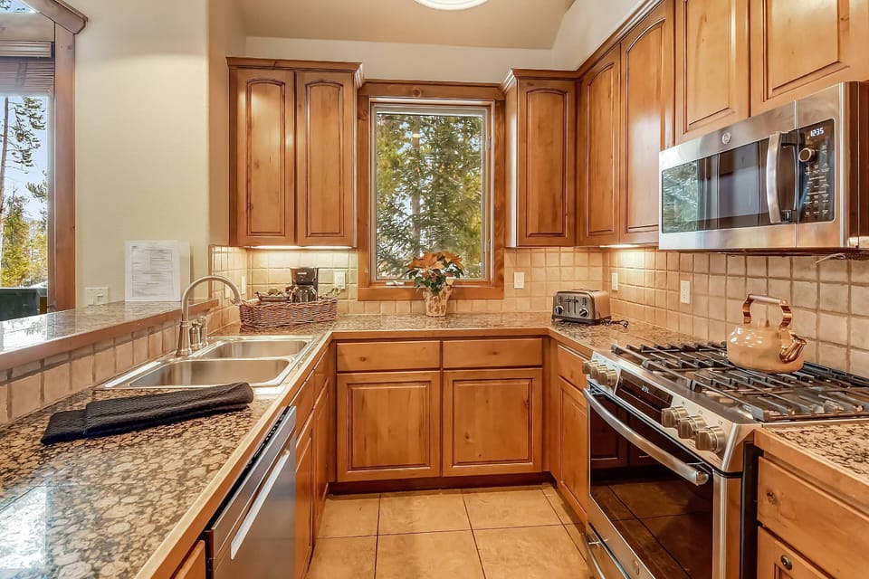 Fantastic kitchen with plenty of counter space and storage!