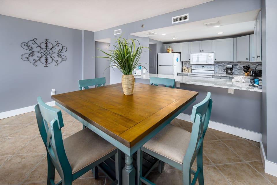 Dining area - Enjoy a meal at the dining room table.