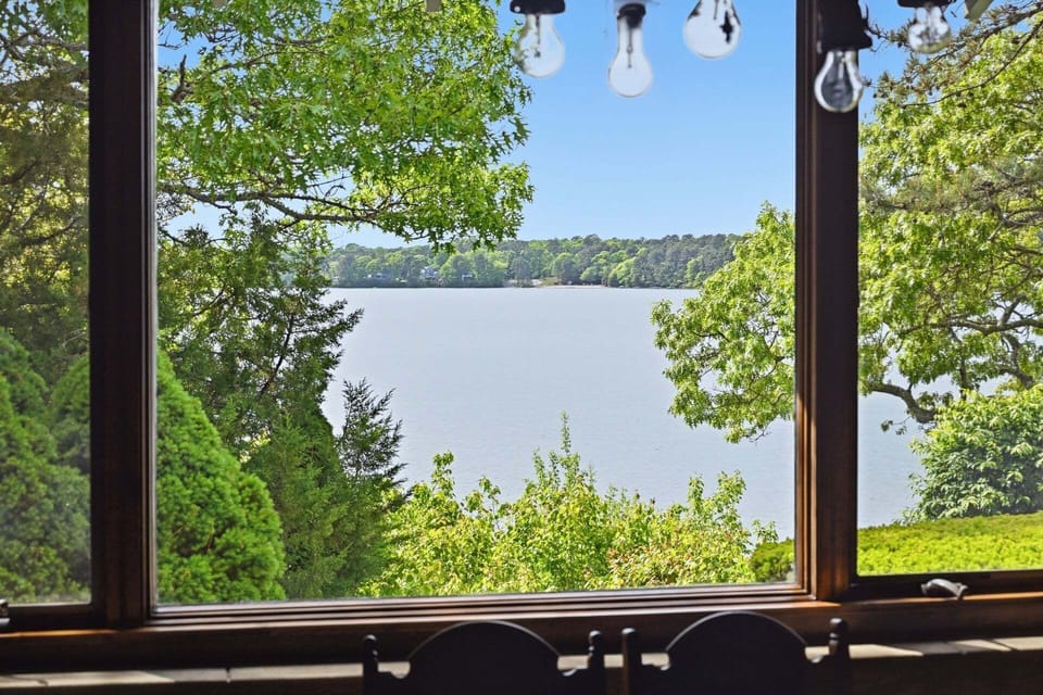 Views while enjoying your meal