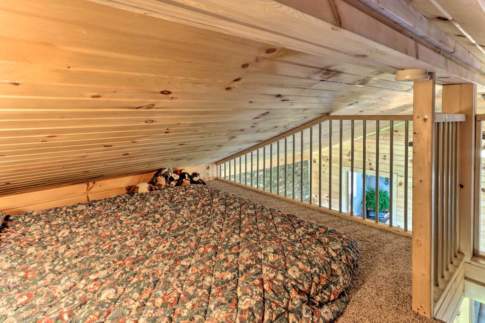 Loft with Queen & Twin Mattress | Access by Ladder