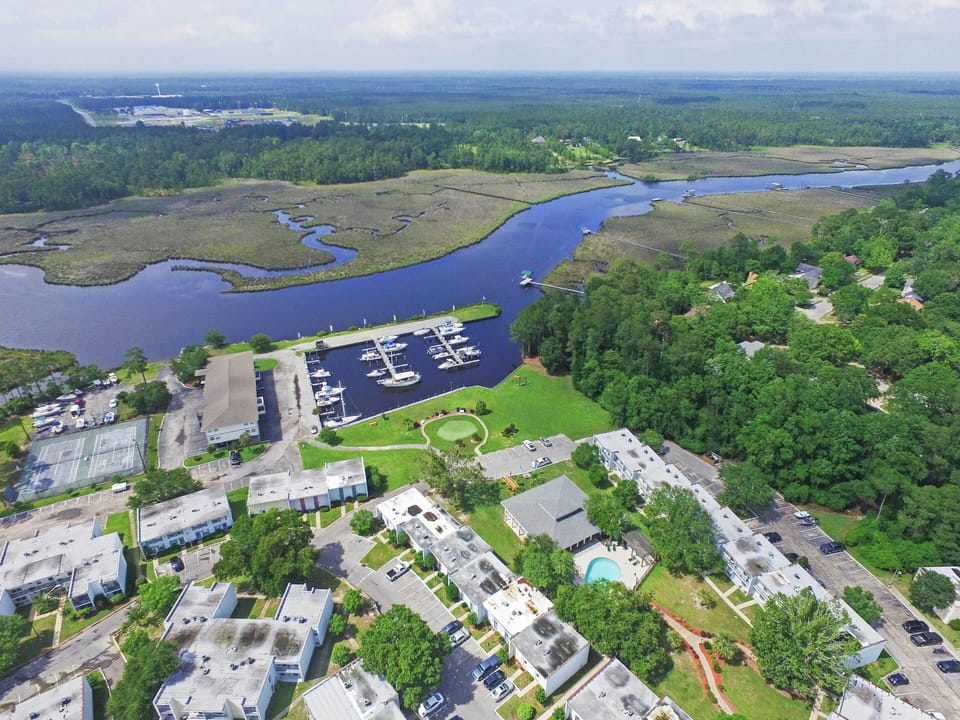 Exterior Space | Ocean Springs