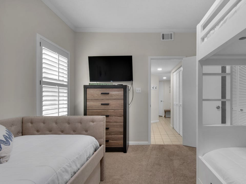Bedroom 2 with Flat Screen TV