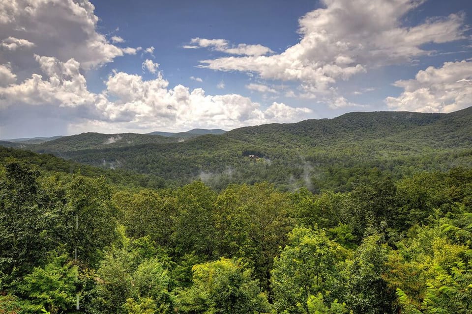 Sunset Ridge - Incredible Mountain View Cabin Rental
