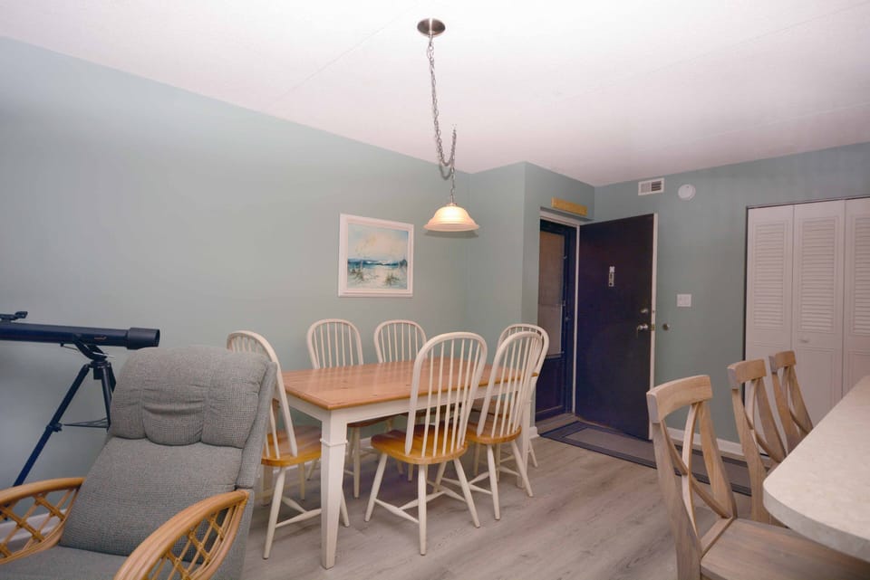 DINING-AREA