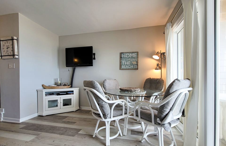 910 B S Shore Dr (910B Turtle Cove [Int. Refresh - Kitchen]) - watermarked-08