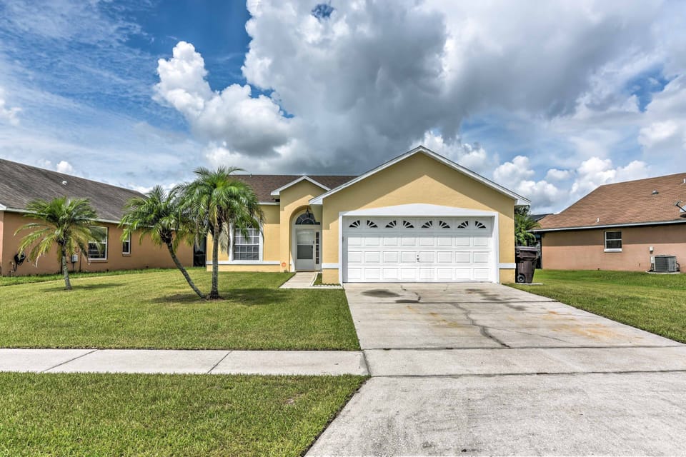 Property Exterior | Keyless Entry | 2 Exterior Security Cameras (Facing Out)