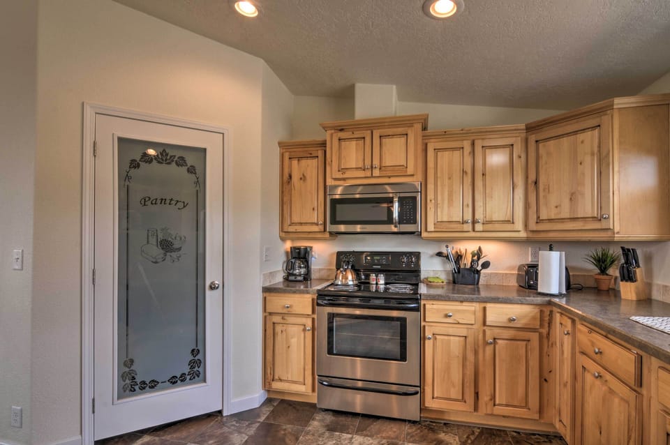 Kitchen | Pantry | Drip Coffee Maker
