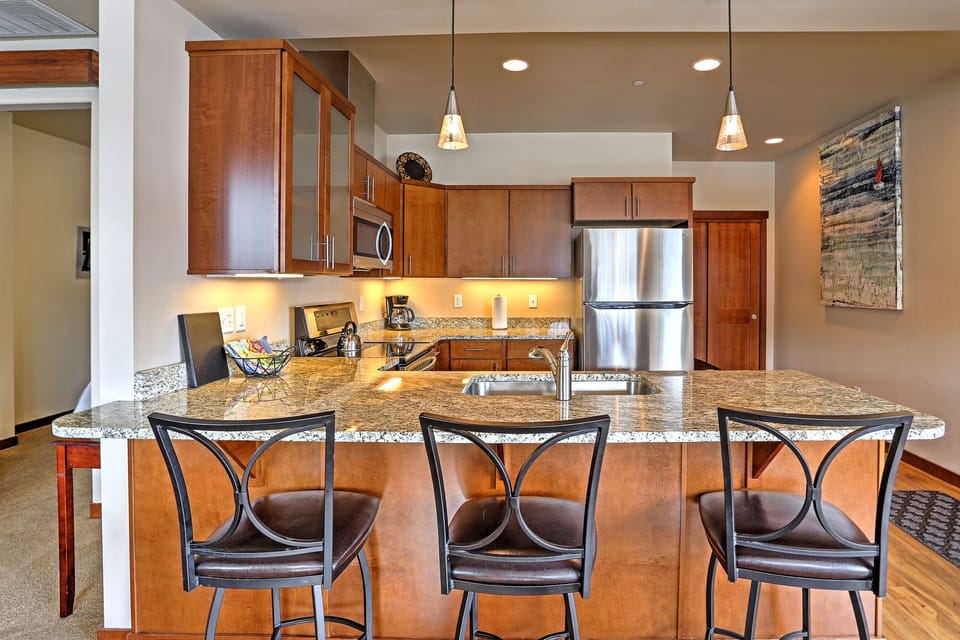 Pull up a chair to the breakfast bar.