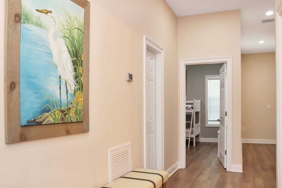 Ground Floor Entryway