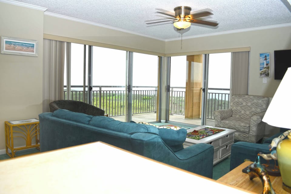 LIVING-AREA