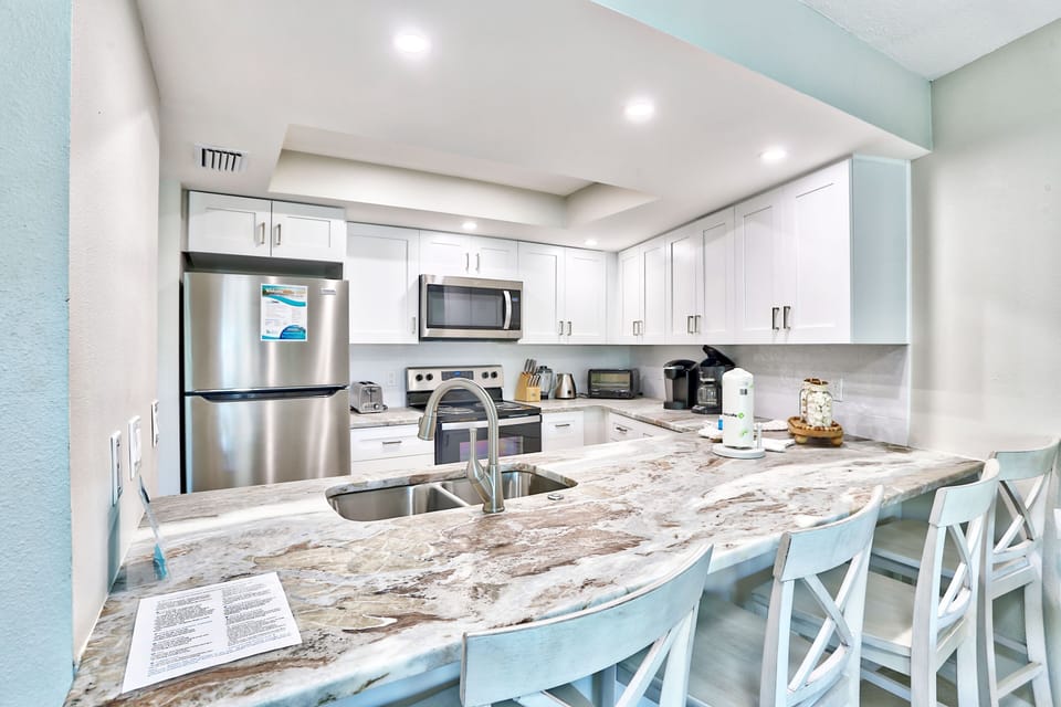 Extra Seating at Kitchen Counter