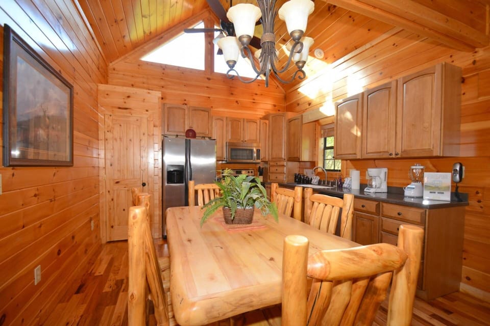 Dining table seating for 6 and stainless steel appliances