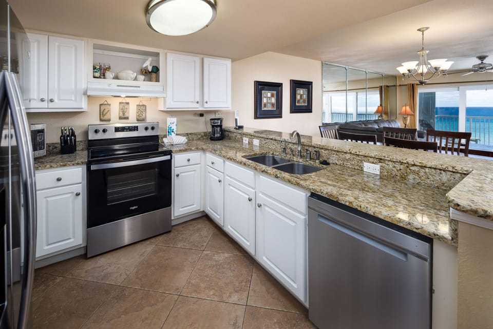 Kitchen - Fully equipped kitchen provides everything you need to prepare a nice meal while enjoying the view