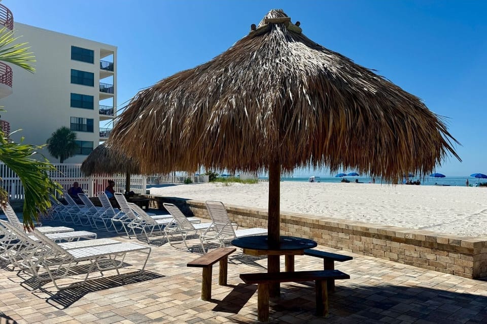 Tiki Hut