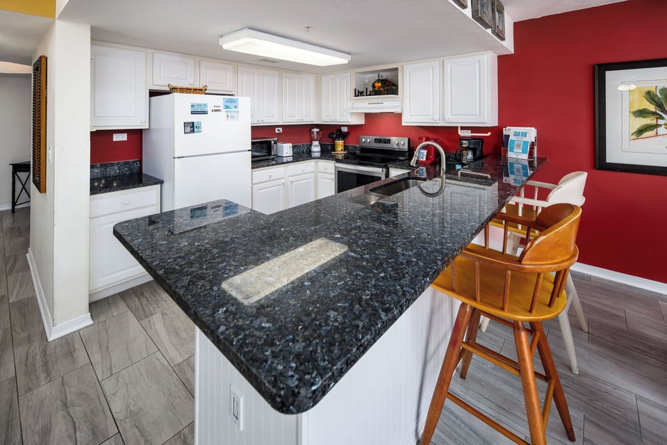 Breakfast Bar - Enjoy a snack at the breakfast bar!
