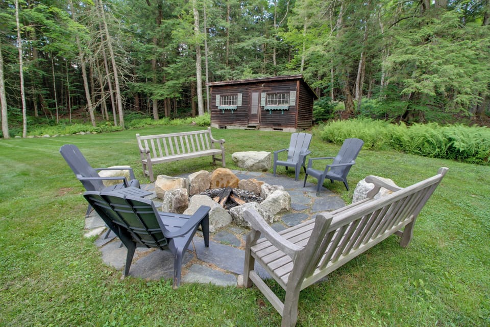 Fire Pit (Wood Provided)