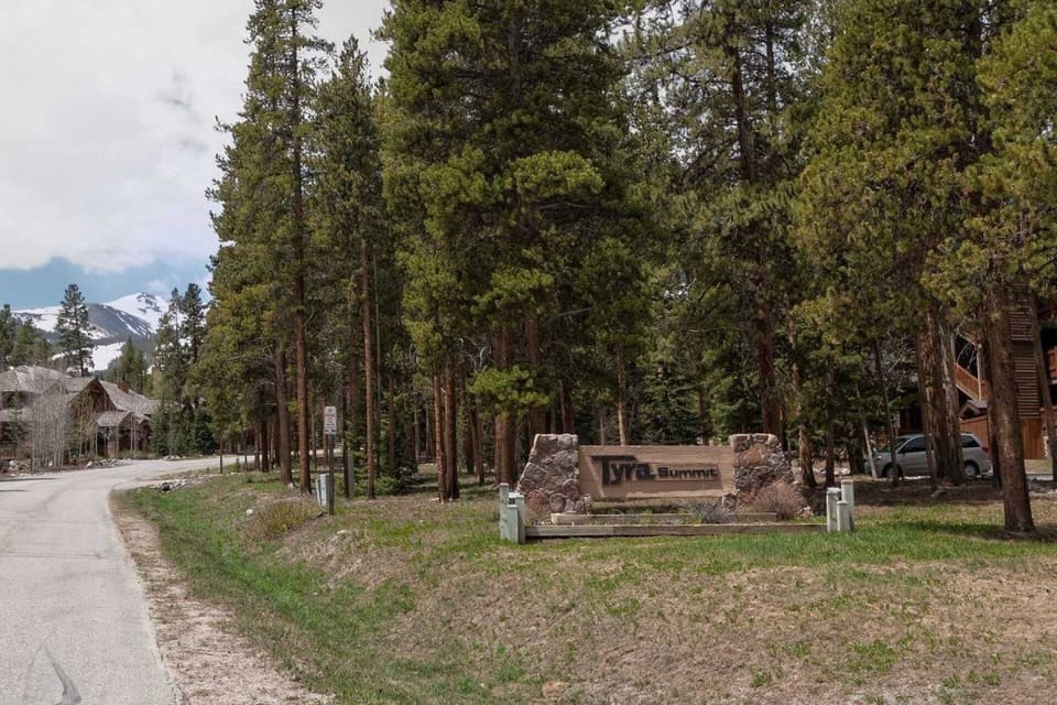 Sign on Building - Street View - Four O'Clock Road on the Left! - View of the Peaks!