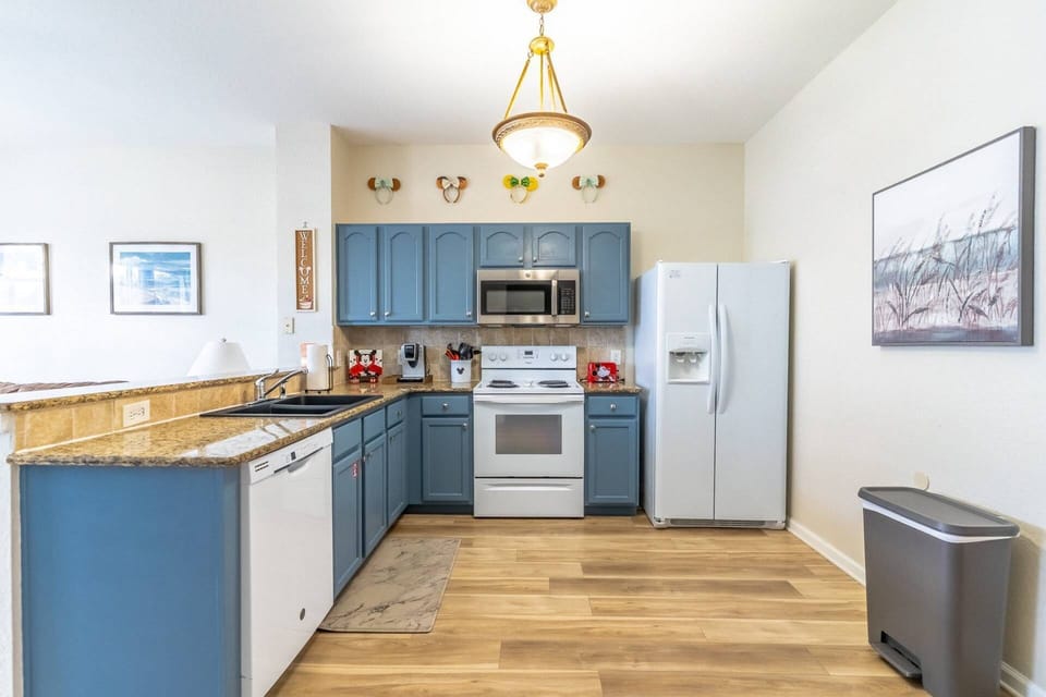 Plenty of Cabinet Space and Room to Move Around During Meal Prep