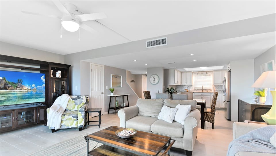 Enjoy the beach in luxury