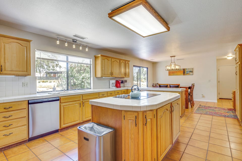 Kitchen | Cooking Basics | Dining Area | Coffee Maker
