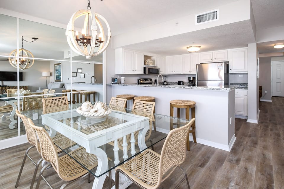Dining area - The dining room table located next to the kitchen for your convenience