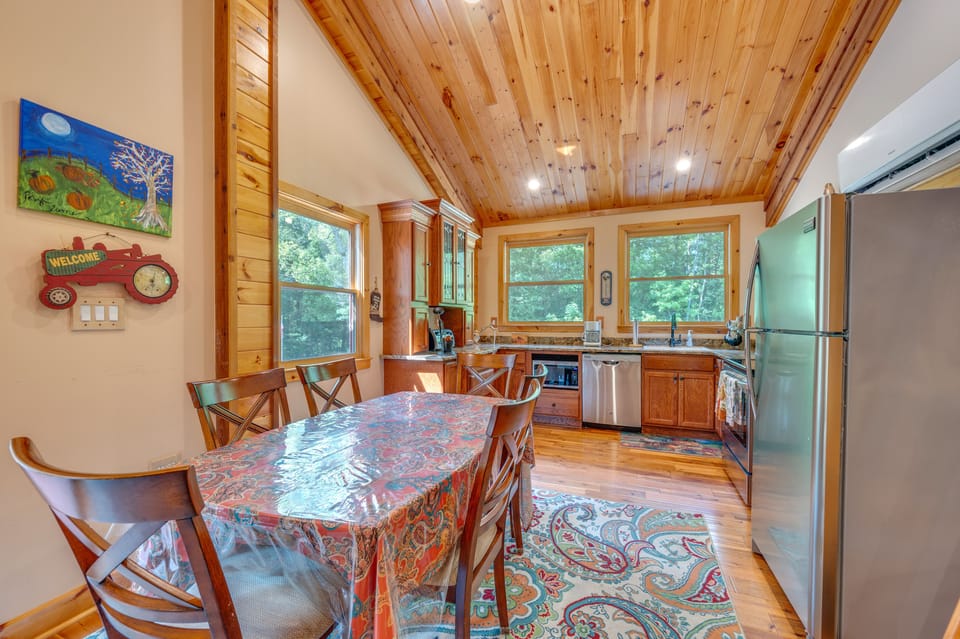 Dry Branch Vacation Rental | 1BR | 1BA | 1,250 Sq Ft | Access Only By Stairs