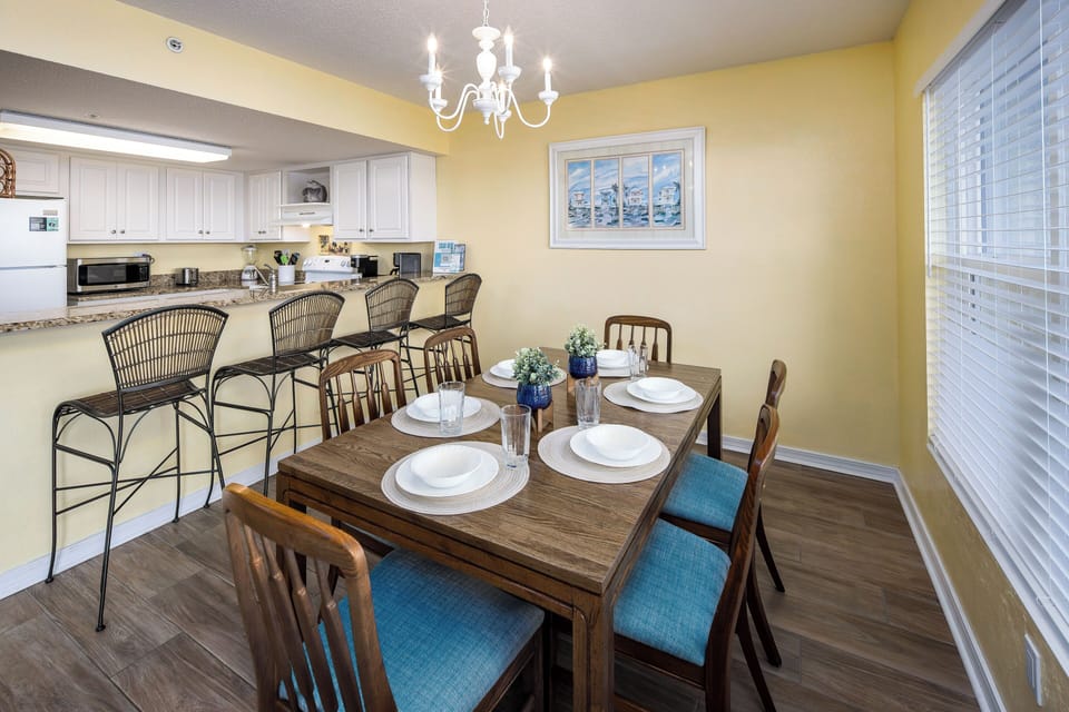Dining Area - A multitude of places to eat, drink, and be merry!