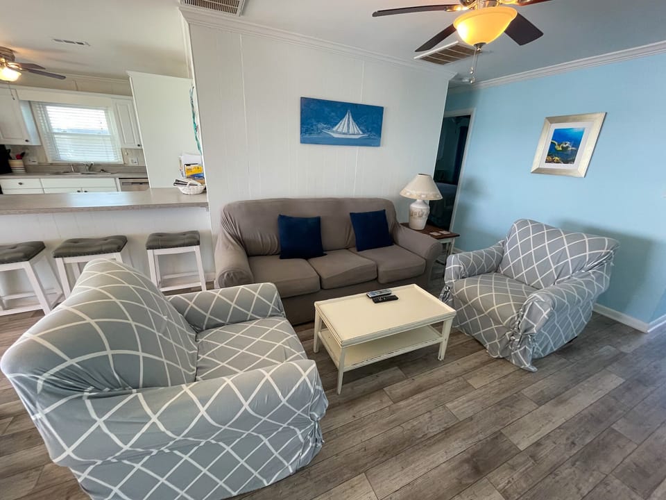 Living Room 5072