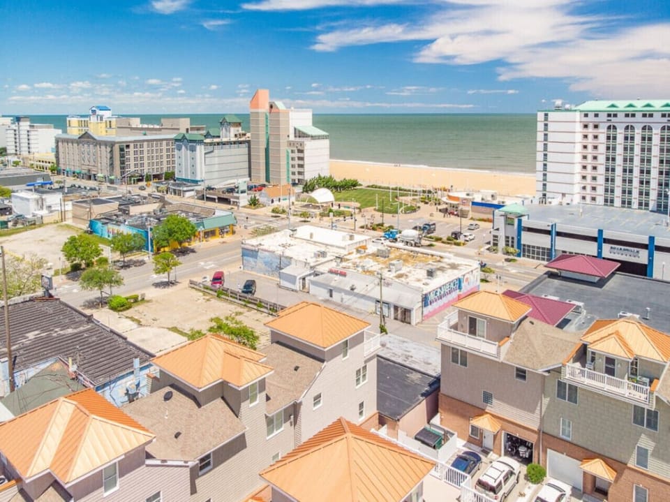 You`re right in the middle of it all! Enjoy access to the best part of the city by just walking.