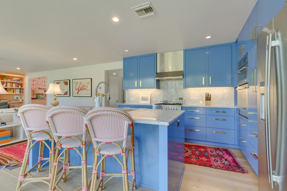 Kitchen | Cooking Basics & Spices | Island Seating