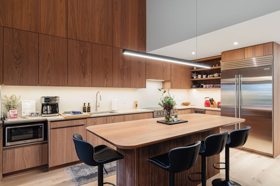 Main Floor - Kitchen