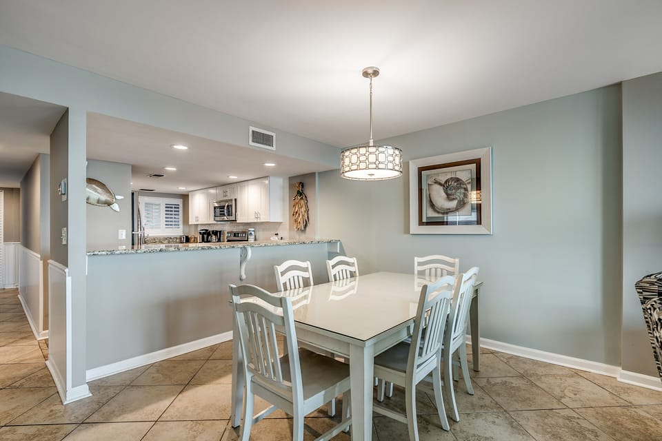 Dining to kitchen view