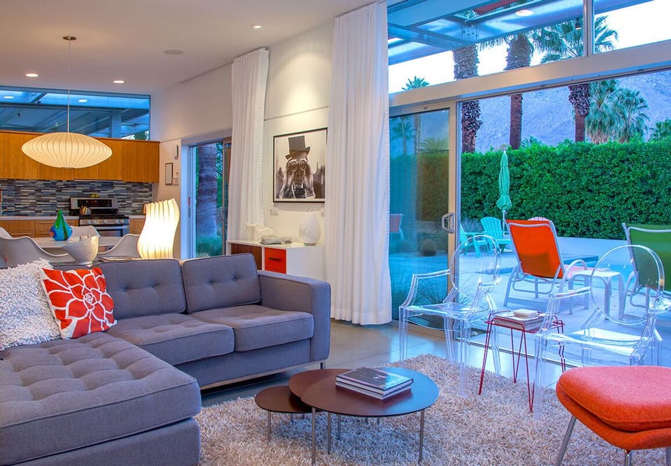 Spacious free-flowing floor plan