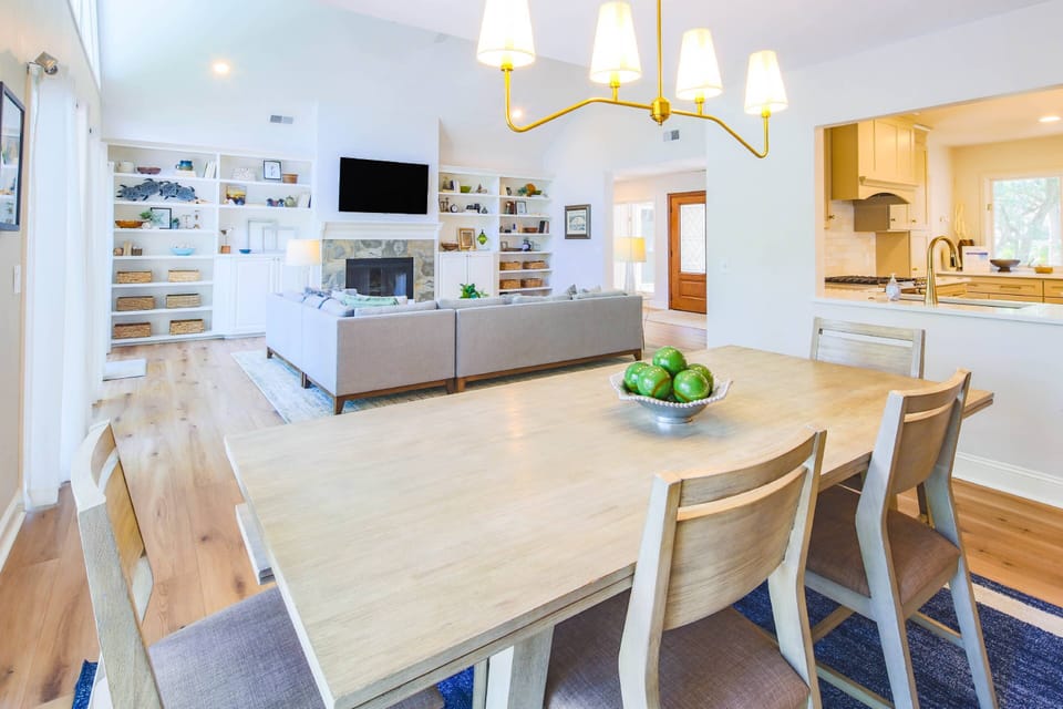 This prefessionally decorated & designed home has undergone a fabulous transformation!